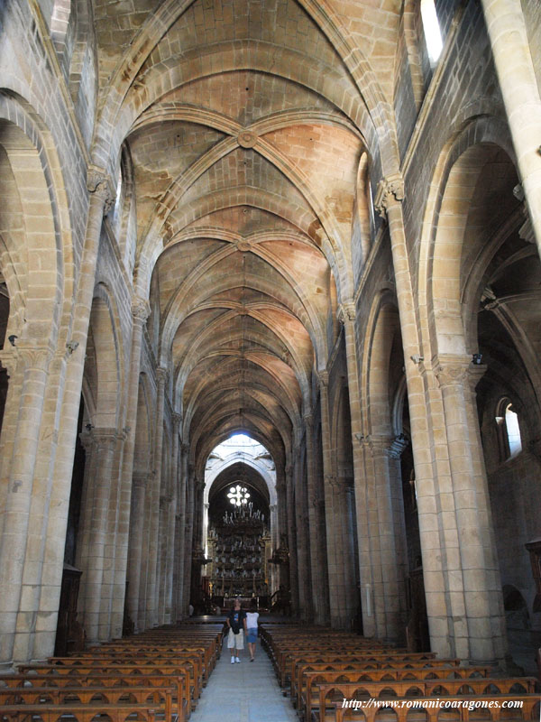 PÓRTICO DEL PARAISO. APOSTOLARIO